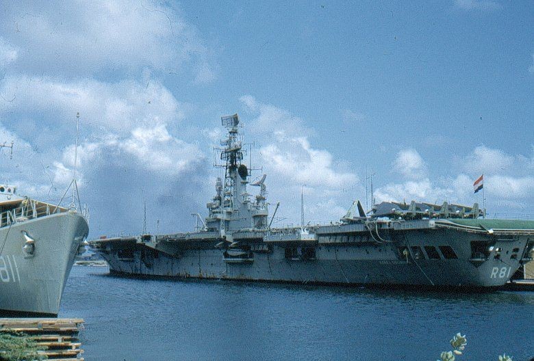 KarelDoormanvliegdekschip-2